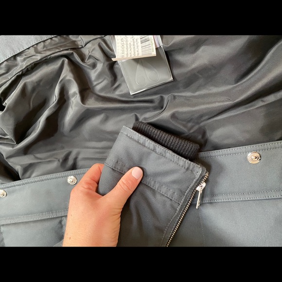 Moose Knuckles Parka - Picture 4 of 9